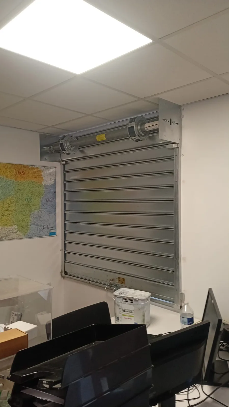 Installation et pose de rideau métallique à Villejuif